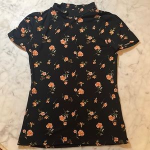 Black floral tight t-shirt low turtle neck shirt